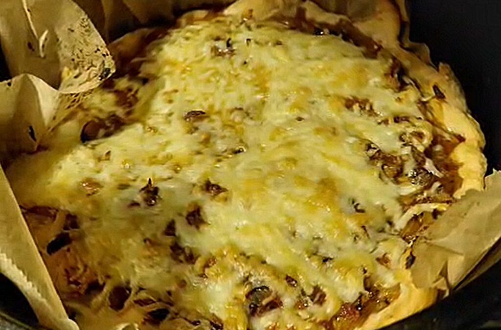 Herbstgenuss aus dem Ofen: Herzhafter Zwiebelkuchen